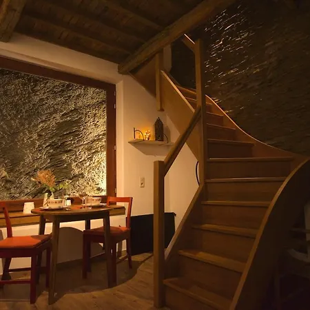 펜션 Charmante Maison Dans Le Centre & Vue Sur Chateau 라로셰안알데네